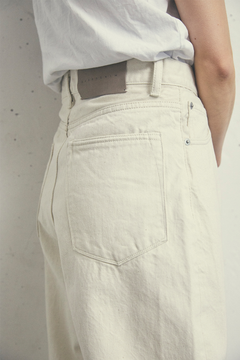Optima Off White One Wash