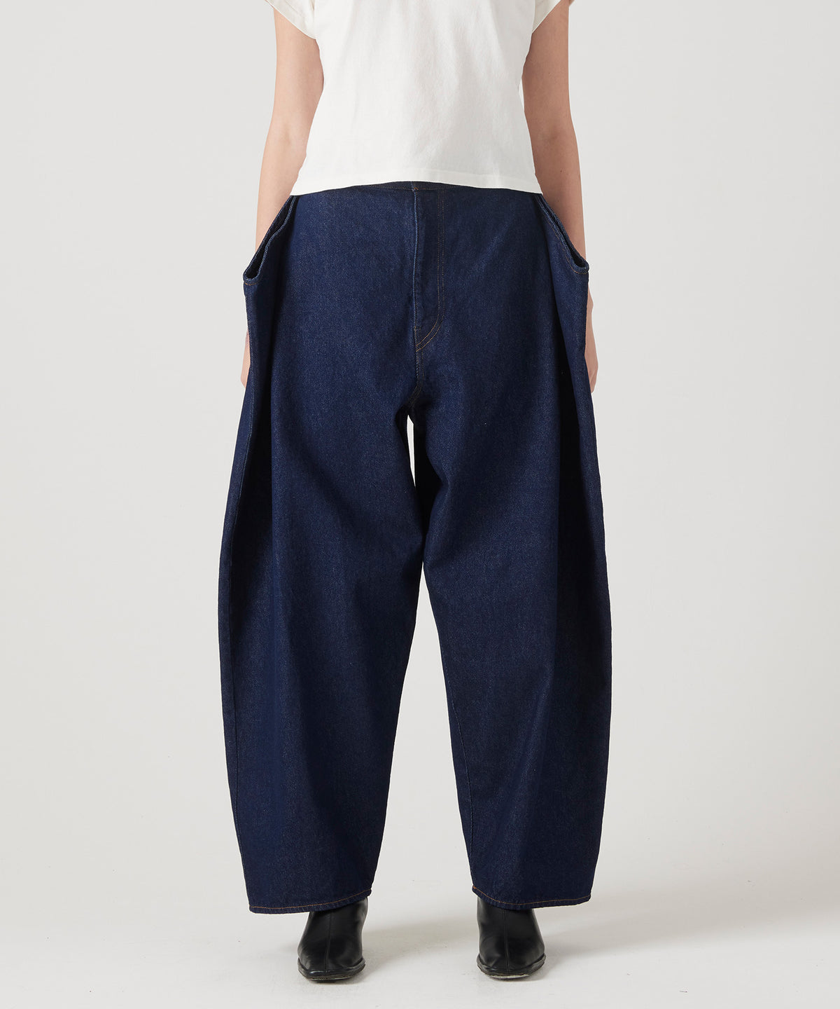 PAPER FOLDING TAPERED DENIM PANTS INDIGO