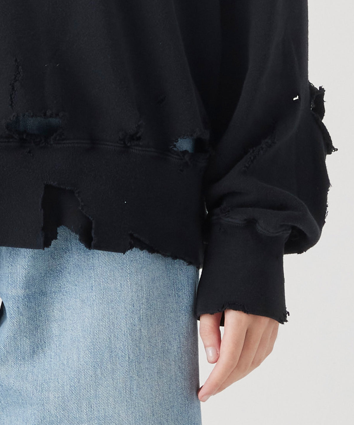 MORE DAMAGE WASHED CREW NECK SWEAT