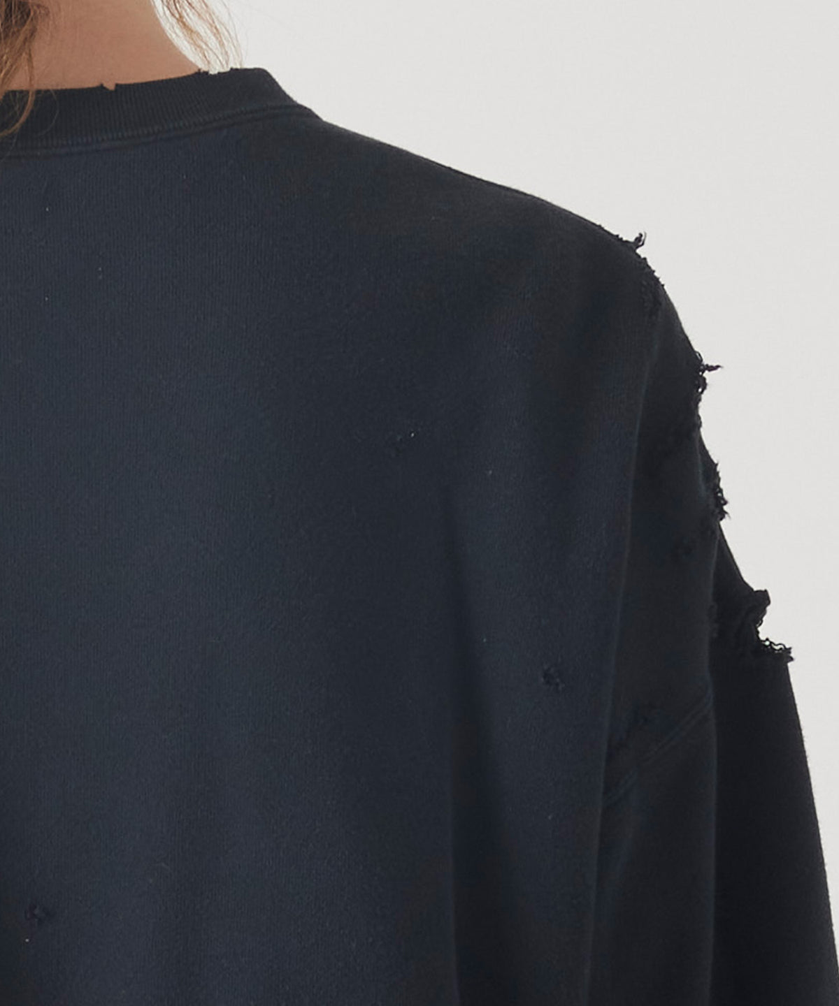 MORE DAMAGE WASHED CREW NECK SWEAT