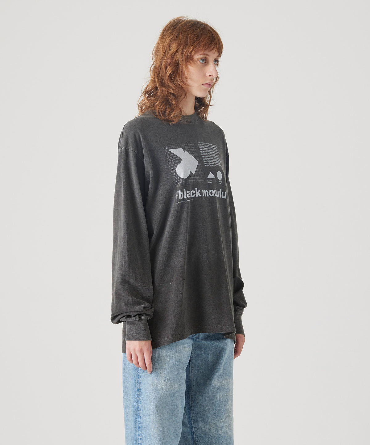 17/- ROUND SHAPE DYED L/S TEE "Black Modulus"
